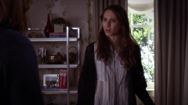 Pretty_Little_Liars_S06E02_720p_HDTV_X264-DIMENSION_0613.jpg