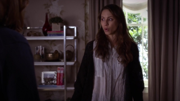 Pretty_Little_Liars_S06E02_720p_HDTV_X264-DIMENSION_0614.jpg