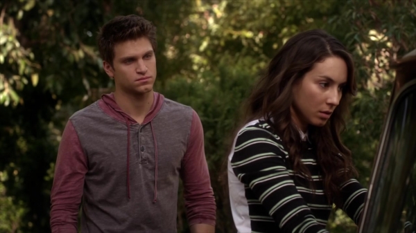 Pretty_Little_Liars_S06E02_720p_HDTV_X264-DIMENSION_1629.jpg