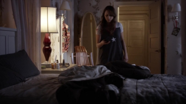 Pretty_Little_Liars_S06E02_720p_HDTV_X264-DIMENSION_2464.jpg