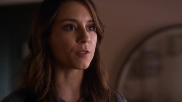 Pretty_Little_Liars_S06E03_720p_HDTV_X264-DIMENSION_0394.jpg
