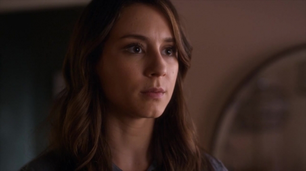Pretty_Little_Liars_S06E03_720p_HDTV_X264-DIMENSION_0395.jpg