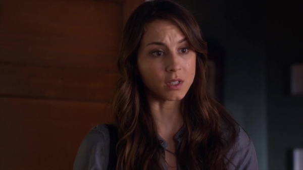 Pretty_Little_Liars_S06E03_720p_HDTV_X264-DIMENSION_0481.jpg