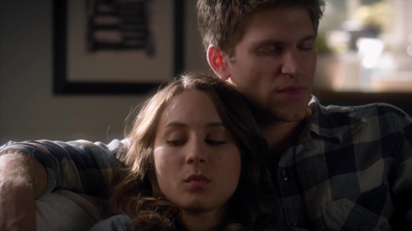 Pretty_Little_Liars_S06E03_720p_HDTV_X264-DIMENSION_1006.jpg