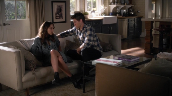 Pretty_Little_Liars_S06E03_720p_HDTV_X264-DIMENSION_1015.jpg
