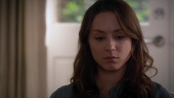 Pretty_Little_Liars_S06E03_720p_HDTV_X264-DIMENSION_1079.jpg
