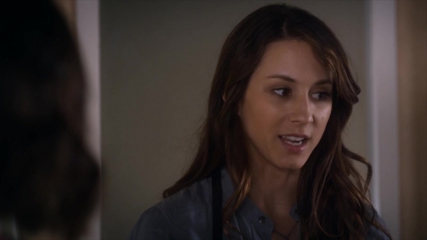 Pretty_Little_Liars_S06E03_720p_HDTV_X264-DIMENSION_1330.jpg