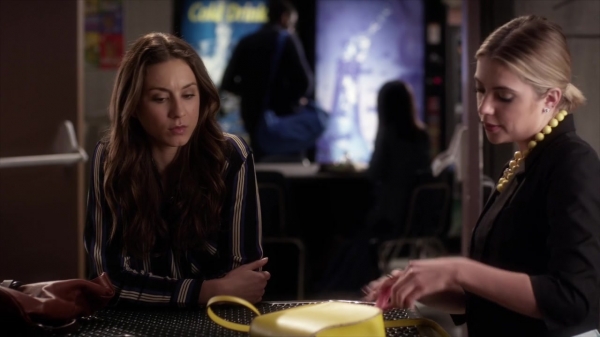 Pretty_Little_Liars_S06E05_720p_HDTV_X264-DIMENSION_0753.jpg