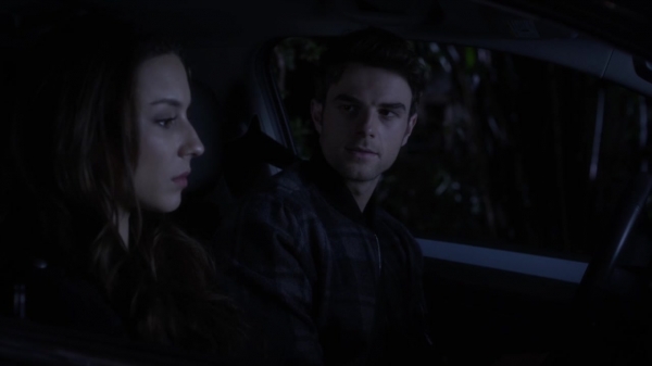 Pretty_Little_Liars_S06E05_720p_HDTV_X264-DIMENSION_1455.jpg