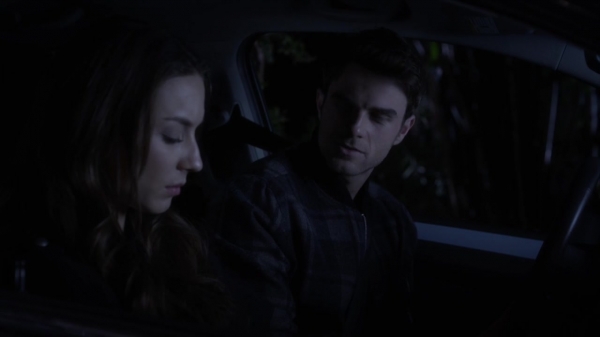 Pretty_Little_Liars_S06E05_720p_HDTV_X264-DIMENSION_1460.jpg
