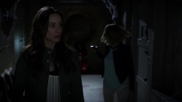 Pretty_Little_Liars_S06E05_720p_HDTV_X264-DIMENSION_1698.jpg