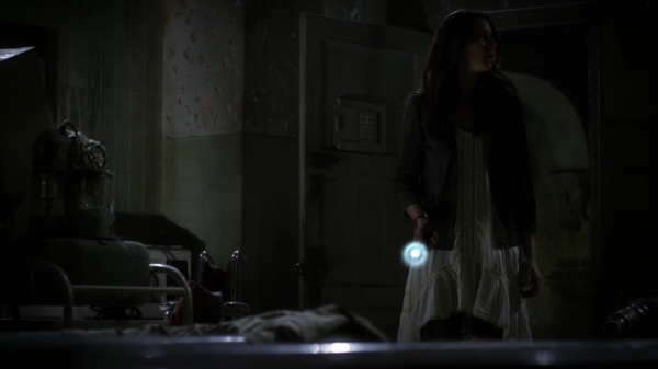 Pretty_Little_Liars_S06E05_720p_HDTV_X264-DIMENSION_1752.jpg