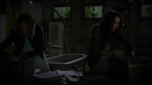 Pretty_Little_Liars_S06E05_720p_HDTV_X264-DIMENSION_1843.jpg