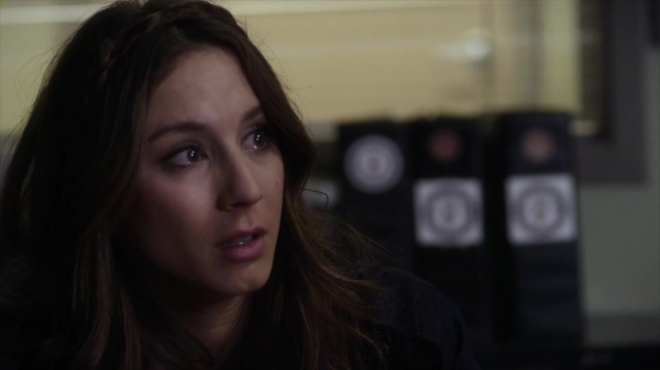 Pretty_Little_Liars_S06E07_720p_HDTV_X264-DIMENSION_2212.jpg