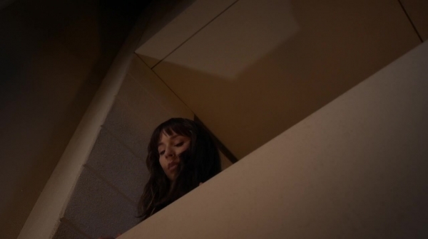 Pretty_Little_Liars_S06E15_Do_Not_Disturb_720p_WEB-DL_DD5_1_H_264-NTb_1904.jpg