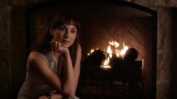 Pretty_Little_Liars_S06E16_Where_Somebody_Waits_for_Me_720p_WEB-DL_DD5_1_H_264-NTb_2249.jpg