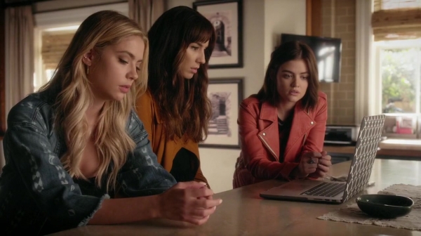 Pretty_Little_Liars_S07E03_WEB-DL_720p_DUAL_WWW_COMANDOTORRENTS_COM_1076.jpg