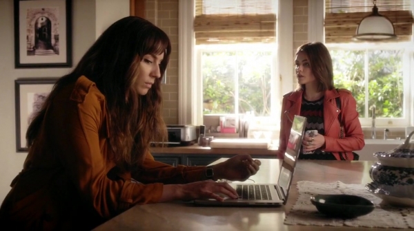 Pretty_Little_Liars_S07E03_WEB-DL_720p_DUAL_WWW_COMANDOTORRENTS_COM_1135.jpg