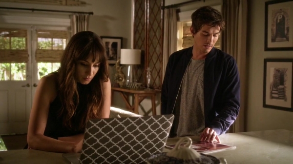 Pretty_Little_Liars_S07E03_WEB-DL_720p_DUAL_WWW_COMANDOTORRENTS_COM_1774.jpg