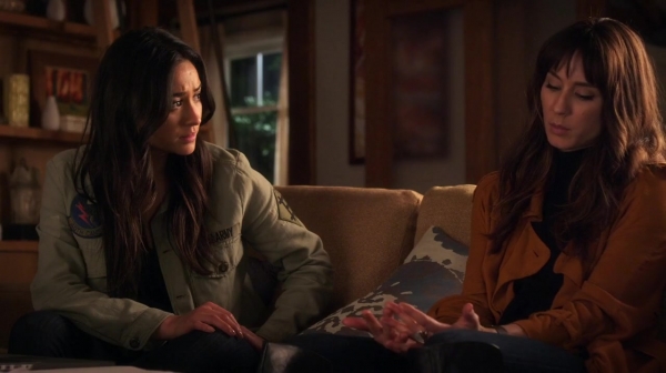 Pretty_Little_Liars_S07E03_WEB-DL_720p_DUAL_WWW_COMANDOTORRENTS_COM_2026.jpg