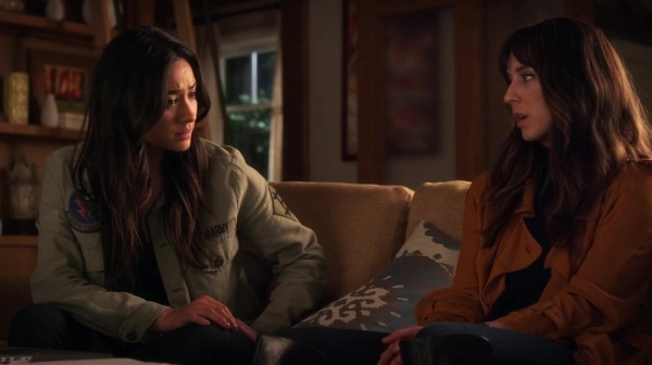 Pretty_Little_Liars_S07E03_WEB-DL_720p_DUAL_WWW_COMANDOTORRENTS_COM_2028.jpg