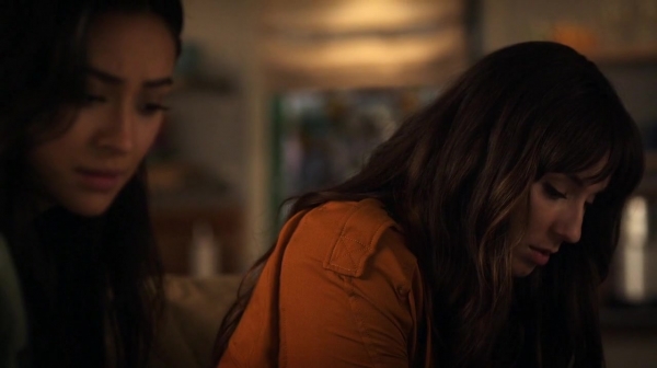 Pretty_Little_Liars_S07E03_WEB-DL_720p_DUAL_WWW_COMANDOTORRENTS_COM_2043.jpg