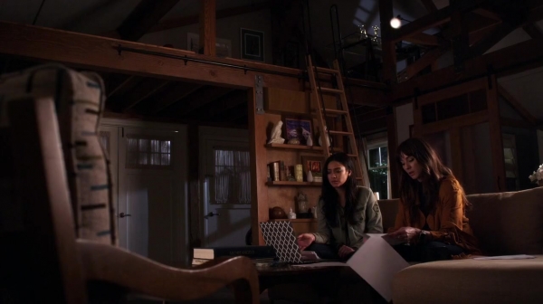 Pretty_Little_Liars_S07E03_WEB-DL_720p_DUAL_WWW_COMANDOTORRENTS_COM_2086.jpg