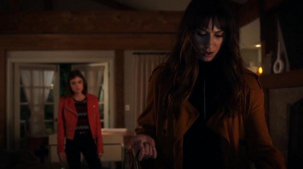 Pretty_Little_Liars_S07E03_WEB-DL_720p_DUAL_WWW_COMANDOTORRENTS_COM_2136.jpg