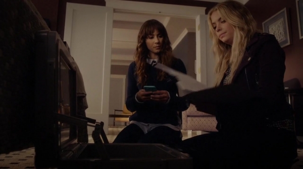 Pretty_Little_Liars_S07E07_WEB-DL_720p_DUAL_WWW_COMANDOTORRENTS_COM_1042.jpg