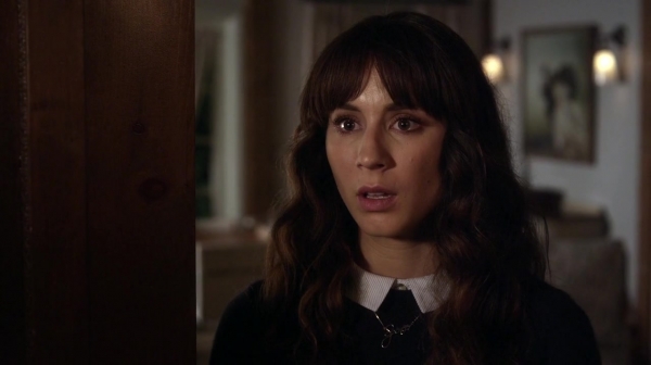 Pretty_Little_Liars_S07E07_WEB-DL_720p_DUAL_WWW_COMANDOTORRENTS_COM_2011.jpg