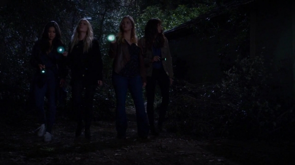 Pretty_Little_Liars_S07E07_WEB-DL_720p_DUAL_WWW_COMANDOTORRENTS_COM_2064.jpg