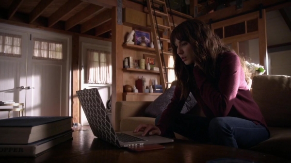 Pretty_Little_Liars_S07E09_WEB-DL_720p_DUAL_WWW_COMANDOTORRENTS_COM_0210.jpg