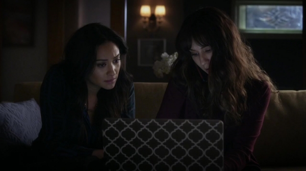 Pretty_Little_Liars_S07E09_WEB-DL_720p_DUAL_WWW_COMANDOTORRENTS_COM_1006.jpg