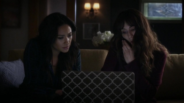 Pretty_Little_Liars_S07E09_WEB-DL_720p_DUAL_WWW_COMANDOTORRENTS_COM_1008.jpg