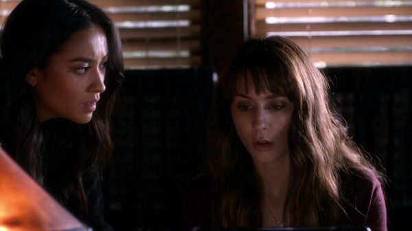 Pretty_Little_Liars_S07E09_WEB-DL_720p_DUAL_WWW_COMANDOTORRENTS_COM_1273.jpg