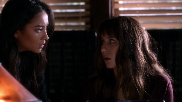 Pretty_Little_Liars_S07E09_WEB-DL_720p_DUAL_WWW_COMANDOTORRENTS_COM_1274.jpg