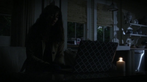 Pretty_Little_Liars_S07E09_WEB-DL_720p_DUAL_WWW_COMANDOTORRENTS_COM_1795.jpg