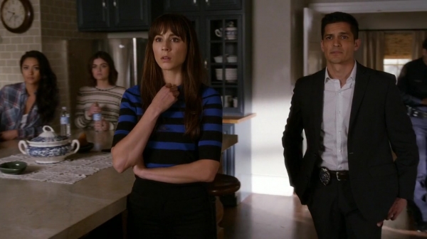 Pretty_Little_Liars_S07E10_WEB-DL_720p_DUAL_WWW_COMANDOTORRENTS_COM_0341.jpg
