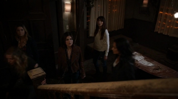 Pretty_Little_Liars_S07E10_WEB-DL_720p_DUAL_WWW_COMANDOTORRENTS_COM_1869.jpg
