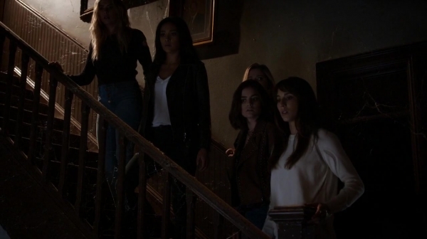 Pretty_Little_Liars_S07E10_WEB-DL_720p_DUAL_WWW_COMANDOTORRENTS_COM_1876.jpg