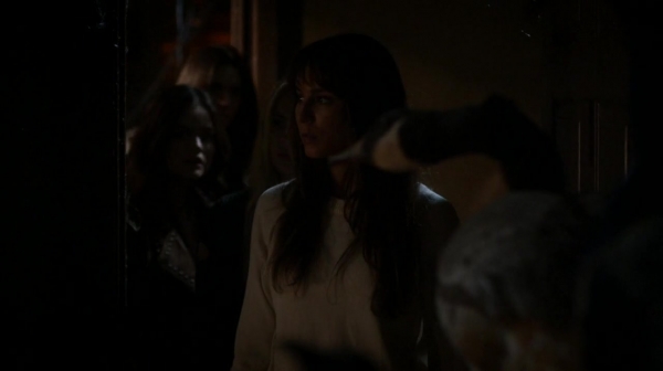 Pretty_Little_Liars_S07E10_WEB-DL_720p_DUAL_WWW_COMANDOTORRENTS_COM_1921.jpg