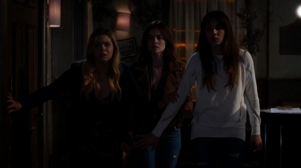 Pretty_Little_Liars_S07E10_WEB-DL_720p_DUAL_WWW_COMANDOTORRENTS_COM_2029.jpg