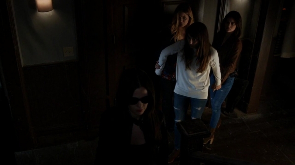 Pretty_Little_Liars_S07E10_WEB-DL_720p_DUAL_WWW_COMANDOTORRENTS_COM_2039.jpg