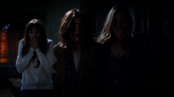 Pretty_Little_Liars_S07E10_WEB-DL_720p_DUAL_WWW_COMANDOTORRENTS_COM_2194.jpg