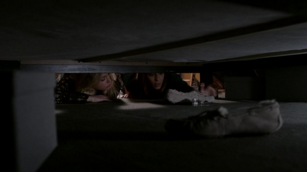 Pretty_Little_Liars_S07E14_WEB-DL_720p_DUAL_WWW_COMANDOTORRENTS_COM_0865.jpg