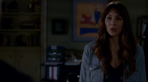 Pretty_Little_Liars_S07E16_WEB-DL_720p_DUAL_WWW_COMANDOTORRENTS_COM_0860.jpg