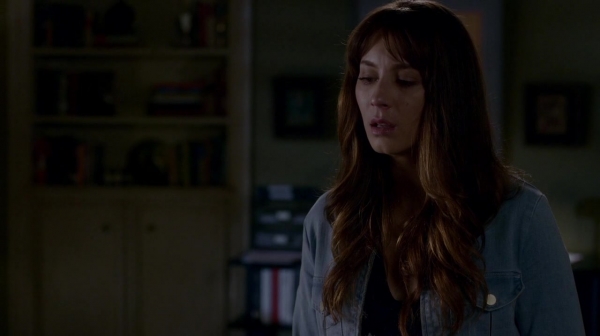 Pretty_Little_Liars_S07E16_WEB-DL_720p_DUAL_WWW_COMANDOTORRENTS_COM_0953.jpg