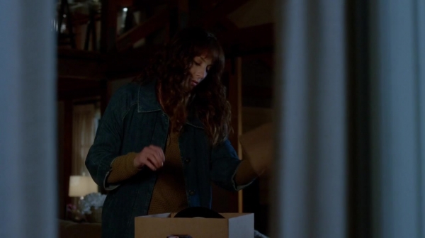 Pretty_Little_Liars_S07E17_WEB-DL_720p_DUAL_WWW_COMANDOTORRENTS_COM_1015.jpg