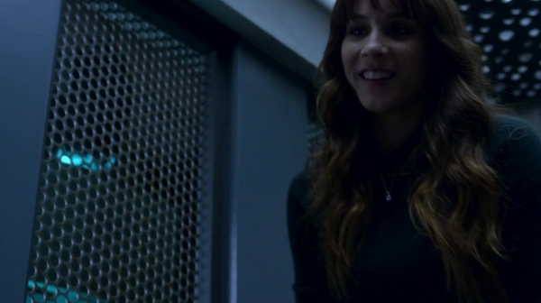 Pretty_Little_Liars_S07E20E21_WEB-DL_720p_DUAL_WWW_COMANDOTORRENTS_COM_2719.jpg