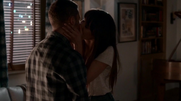 Pretty_Little_Liars_S07E20E21_WEB-DL_720p_DUAL_WWW_COMANDOTORRENTS_COM_2936.jpg